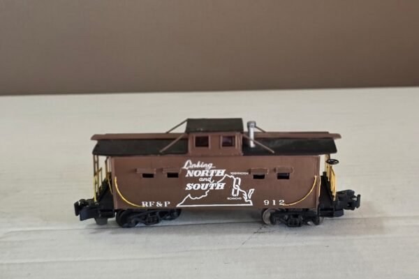 912 Custom Linking North And South Caboose 912 Custom Linking North And South Caboose